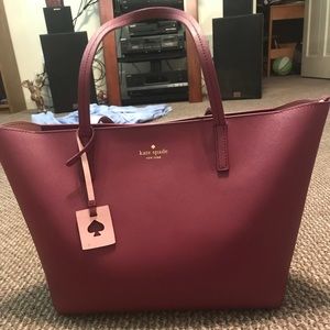 Kate Spade: tote wine colored